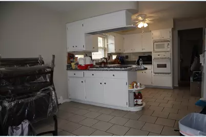 9647 S Sacramento Avenue, Evergreen Park, IL 60805 - Photo 6