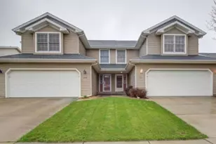 1307 Beacon Hill Ct, Normal, IL 61761 - Photo 2