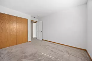 262 Springbrook Trail S, Oswego, IL 60543 - Photo 18