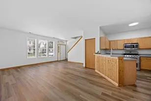 262 Springbrook Trail S, Oswego, IL 60543 - Photo 6