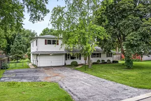 34W268 Giese Rd, Batavia, IL 60510 - Photo 2