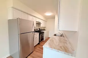 1661 Cornell Dr, Hoffman Estates, IL 60169 - Photo 2