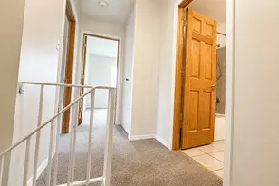 1661 Cornell Dr, Hoffman Estates, IL 60169 - Photo 4