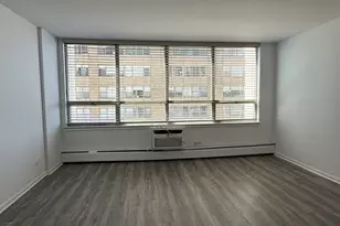 6171 N Sheridan Rd, Chicago, IL 60660 - Photo 2