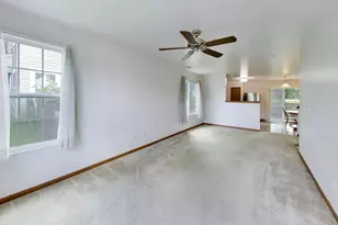 931 E Savannah Dr, Romeoville, IL 60446 - Photo 2