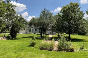 41W610 Silvana Dr, Elgin, IL 60124 - Photo 38