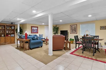 1074 Hampton Lane, Yorkville, IL 60560 - Photo 18