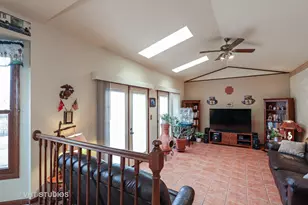 1162 Sandhurst Dr, Buffalo Grove, IL 60089 - Photo 8