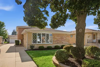6204 N Emerson Street, Rosemont, IL 60018 - Photo 1