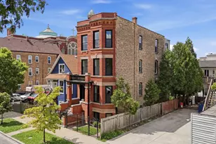 3608 W Wolfram St, Chicago, IL 60618 - Photo 2
