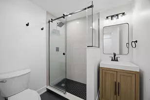 3608 W Wolfram St, Chicago, IL 60618 - Photo 30