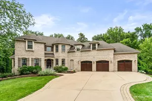 753 Fir Ct, Yorkville, IL 60560 - Photo 2