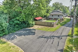 850 W Fabyan Pkwy, Batavia, IL 60510 - Photo 2