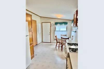 459 Meadowlark Circle, Sandwich, IL 60548 - Photo 8