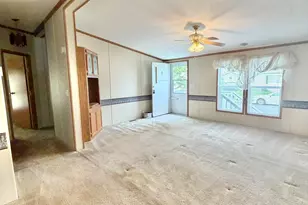 459 Meadowlark Cir, Sandwich, IL 60548 - Photo 4