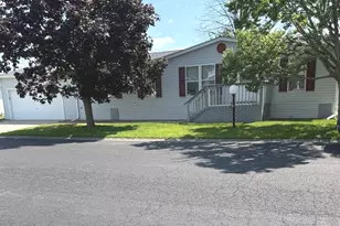 459 Meadowlark Cir, Sandwich, IL 60548 - Photo 1