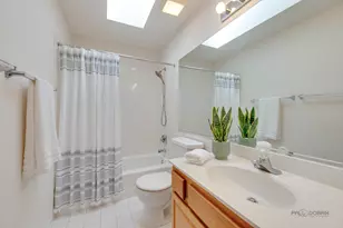 1105 Andover Dr, Mundelein, IL 60060 - Photo 30
