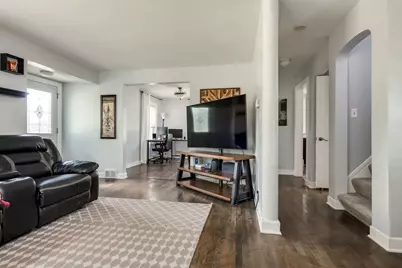 389 S West Avenue, Elmhurst, IL 60126 - Photo 4