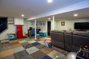 1 Harbor Pointe Ct, Bloomington, IL 61704 - Photo 38