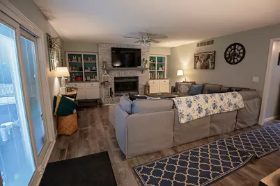 1 Harbor Pointe Court, Bloomington, IL 61704 - Photo 14