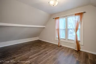 324 E Main St, Genoa, IL 60135 - Photo 16