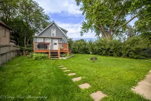324 E Main St, Genoa, IL 60135 - Photo 22