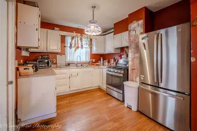 324 E Main Street, Genoa, IL 60135 - Photo 10