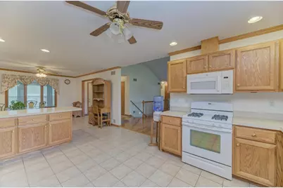 315 Coaler Drive, Coal City, IL 60416 - Photo 10