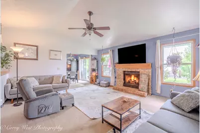 429 Hickory Drive, Davis Junction, IL 61020 - Photo 2