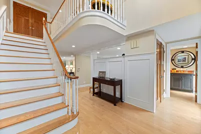 5 Court Of Conn River Valley, Lincolnshire, IL 60069 - Photo 2