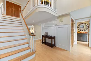 5 Court Of Conn River Vly, Lincolnshire, IL 60069 - Photo 2