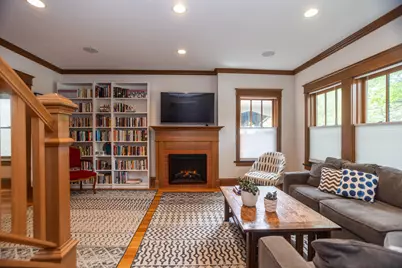 4519 N Sacramento Avenue, Chicago, IL 60625 - Photo 2