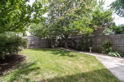 4519 N Sacramento Avenue, Chicago, IL 60625 - Photo 34