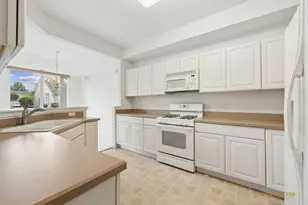 [Address not provided], Huntley, IL 60142 - Photo 2