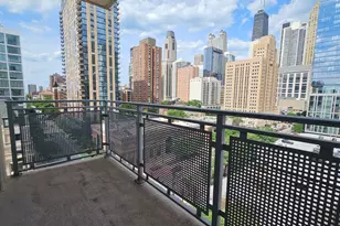 744 N Clark St, Chicago, IL 60654 - Photo 18