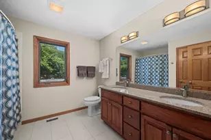 409 S Phelps Ave, Arlington Heights, IL 60004 - Photo 32