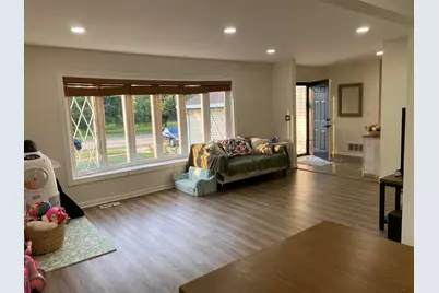117 Mill Pond Drive, Glendale Heights, IL 60139 - Photo 4