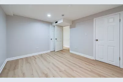 7330 N Kilbourn Avenue, Lincolnwood, IL 60712 - Photo 18