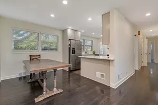 7330 N Kilbourn Ave, Lincolnwood, IL 60712 - Photo 6