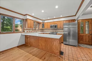 616 Joy Ln, Sleepy Hollow, IL 60118 - Photo 16