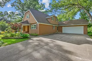 616 Joy Ln, Sleepy Hollow, IL 60118 - Photo 4