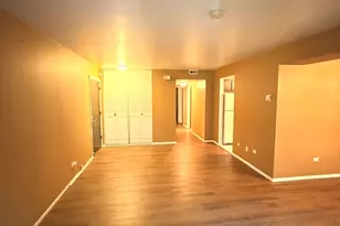 820 Sandra Dr, University Park, IL 60484 - Photo 6