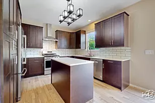 2437 Sir Barton Ln, Montgomery, IL 60538 - Photo 10