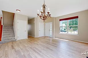 2437 Sir Barton Ln, Montgomery, IL 60538 - Photo 2