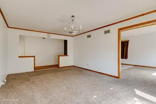 1605 S Main St, Lombard, IL 60148 - Photo 4