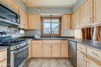 1605 S Main Street, Lombard, IL 60148 - Photo 8