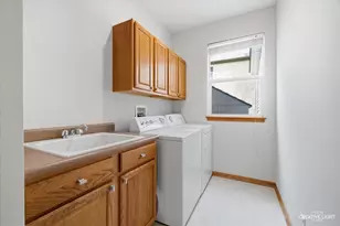 2605 Overlook Ct, Yorkville, IL 60560 - Photo 18