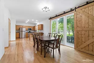 2605 Overlook Ct, Yorkville, IL 60560 - Photo 8