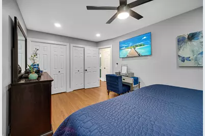 9110 Forestview Road, Evanston, IL 60203 - Photo 14