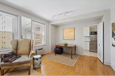1585 Ridge Avenue #309, Evanston, IL 60201 - Photo 10